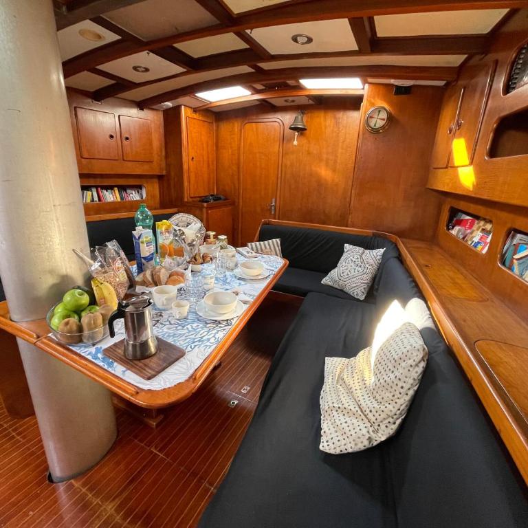SailBoat B&B on Board - Camera Matrimoniale con Bagno Privato - 18