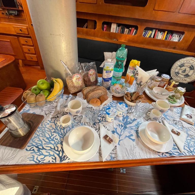 SailBoat B&B on Board - Camera Matrimoniale con Bagno Privato - 21