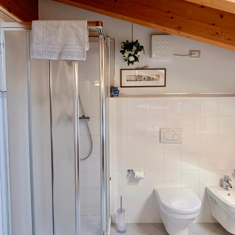 Bed & Breakfast Lucy - Camera Matrimoniale con Bagno Privato - 4