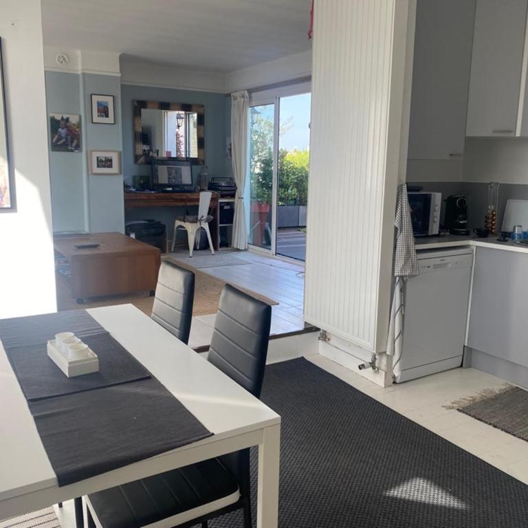 DERNIER ETAGE TERRASSE Pte St Coud - Appartement avec Terrasse - 13
