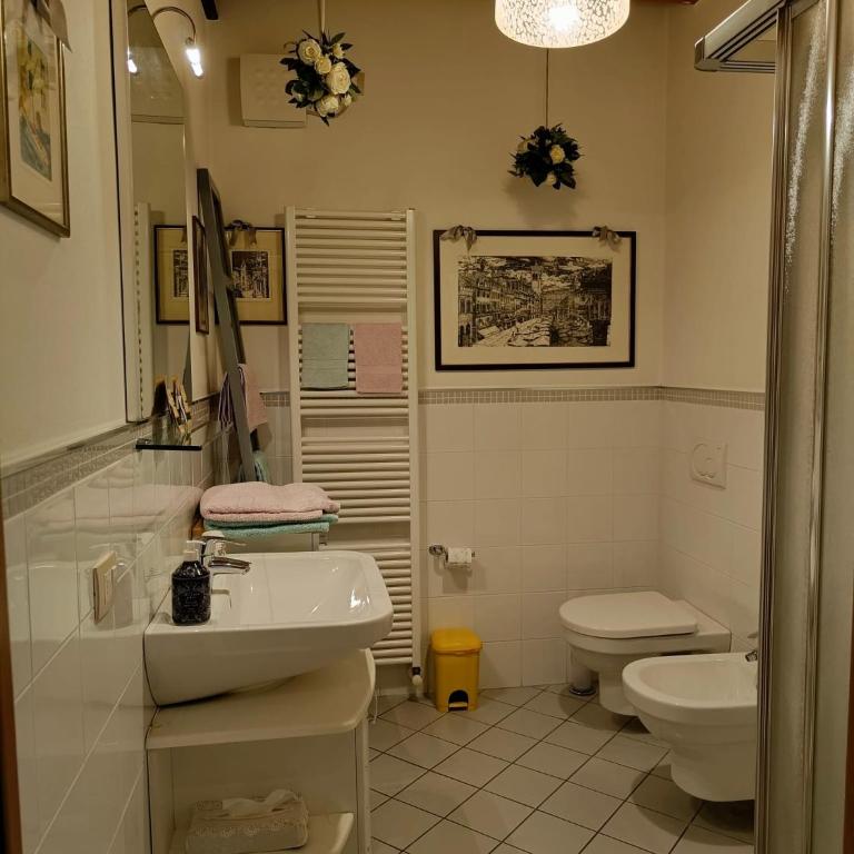 Bed & Breakfast Lucy - Camera Matrimoniale con Balcone - 9