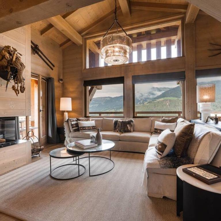 Luxury Megève Chalet, sleeps 8 with Mountain Views and Jacuzzi - Chalet - 4