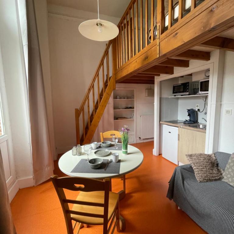 VILLA BONVOULOIR - Studio avec mezzanine - 2