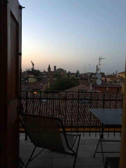 Romantic attic room with panoramic view - One-Bedroom Apartment - 28