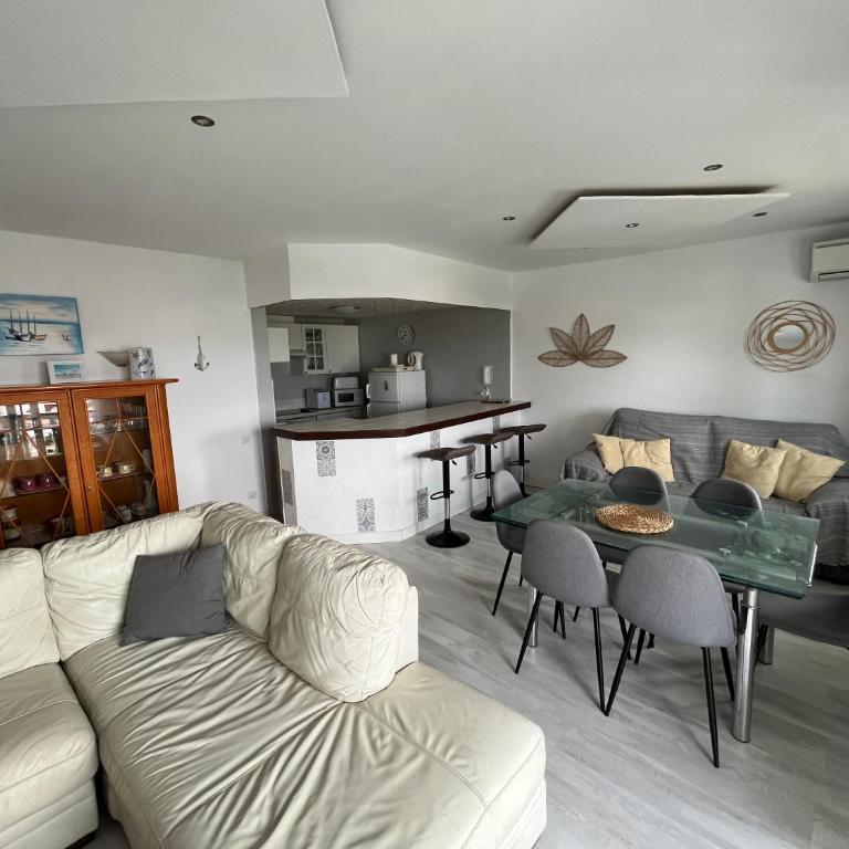 MAENA Marinola - Empuriabrava Port - 69m2- Vue canal principal - Plage centrale 500m - Apartamento de 2 dormitorios - 3