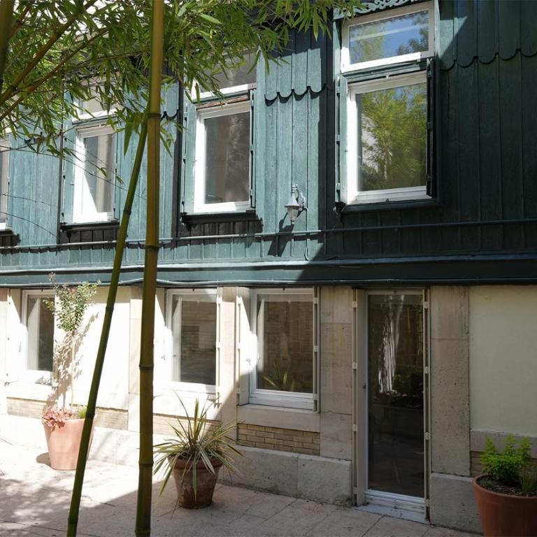 Maison de ville avec sa cour au calme à 1min de la Pace Stanislas - Maisonnette - 14