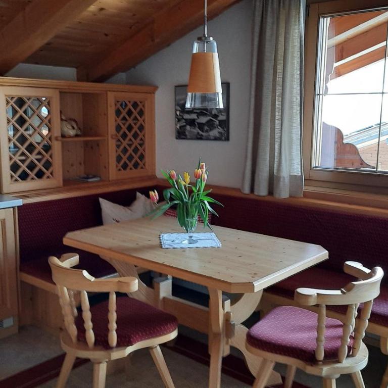 Haus Gmahblick Appartments - Apartment mit 2 Schlafzimmern und Balkon - 3