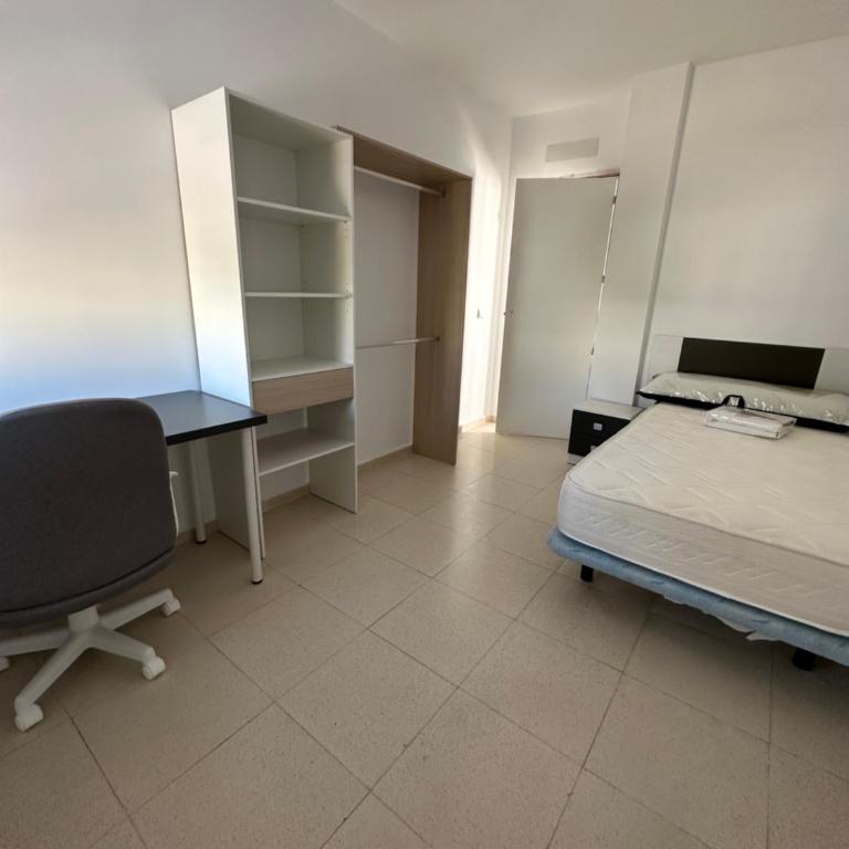 Habitaciones privadas con baño compartido en espectacular piso - Chambre Simple avec Salle de Bains Commune - 5