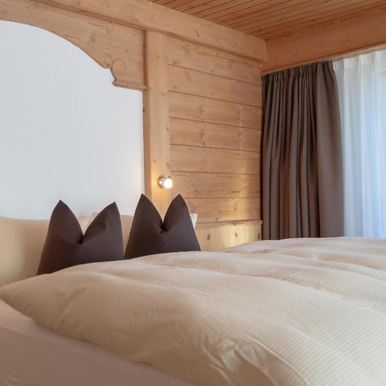 Hotel Garni Panorama - Doppelzimmer mit Bergblick - 3
