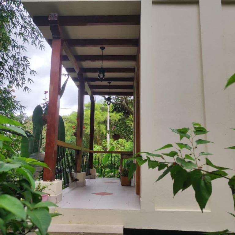 Casa del Rio en MINDO - Double Room with Balcony - 6