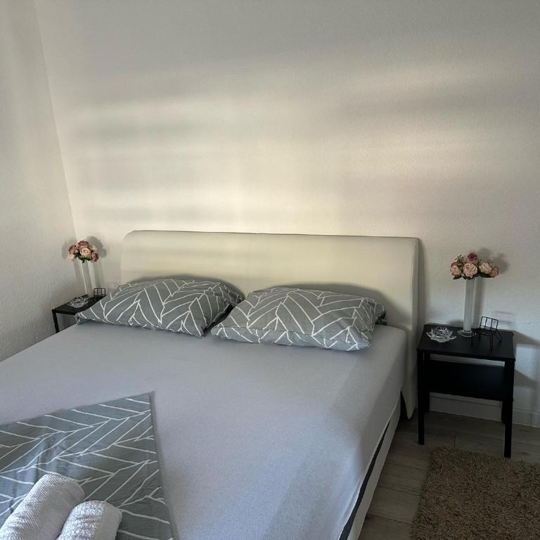 City Lights Panorama - One-Bedroom Apartment - 32