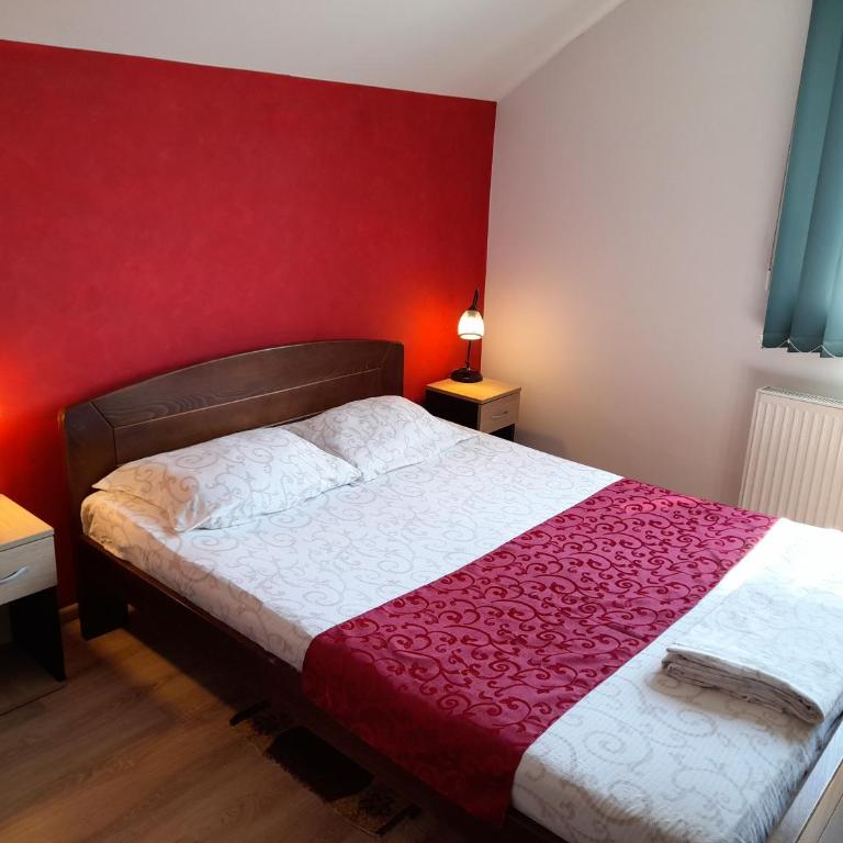 Sobe i apartmani Kety - Triple Room - 9