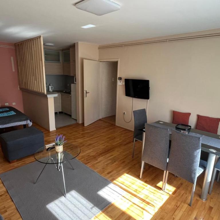 Charlie&Blueberries - Apartman na Više Nivoa - 14