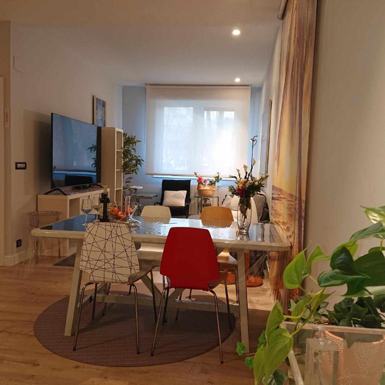 Bilbao ciudad del mundo, arte, tele-trabajo y ocio - Two-Bedroom Apartment - 25