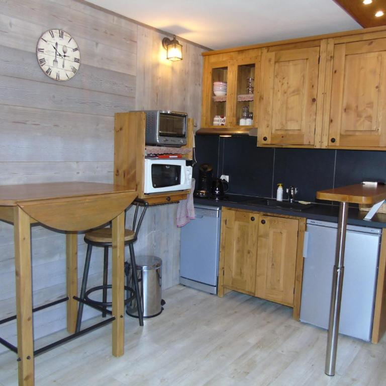 Appartement chaleureux avec balcon et parking à Châtel - FR-1-198-114 - Apartamento - 2