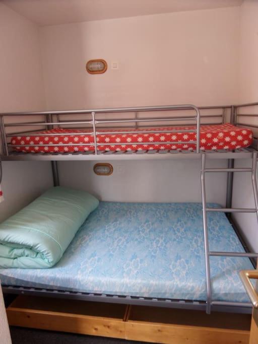 T2 six couchages, exposé sud, sur les pistes - Appartement 1 Chambre - 8