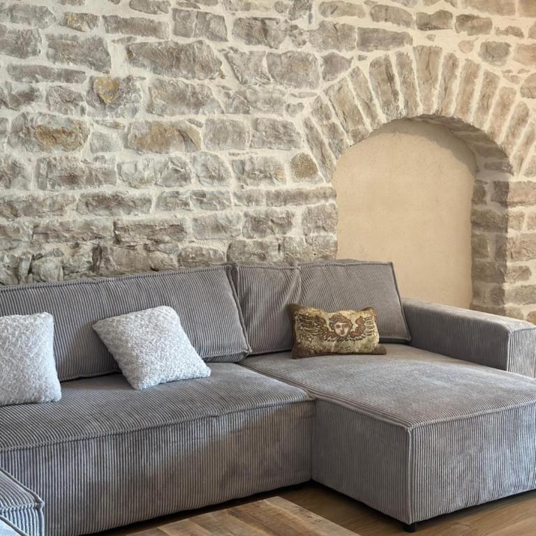 Charmant appartement en pierres - Three-Bedroom Apartment - 5
