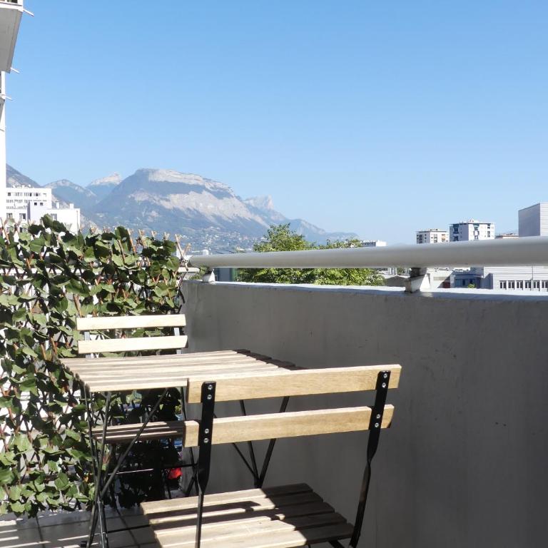superbe duplex avec parking gratuit - Appartement 2 Chambres - 23