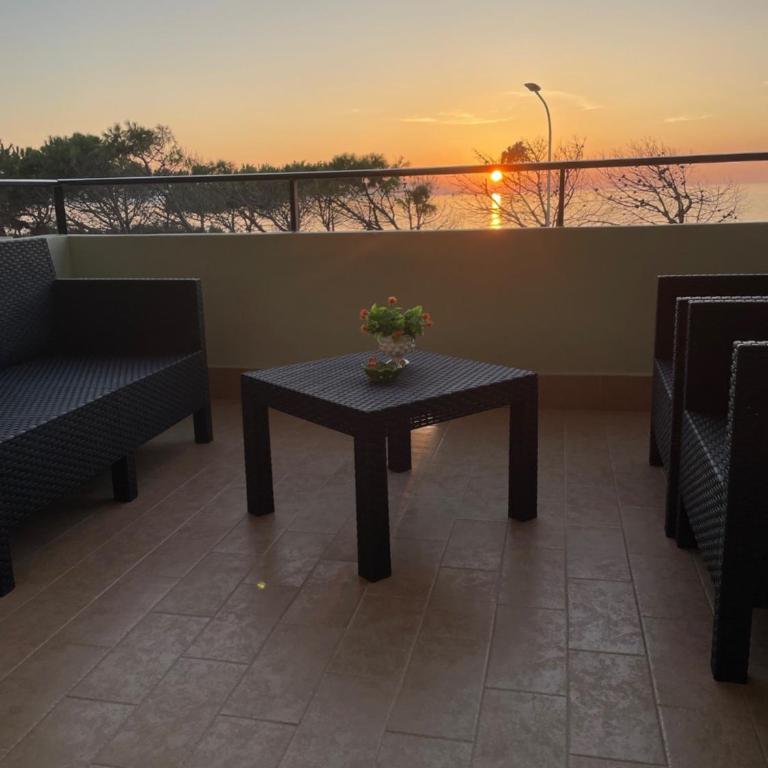 Sicily Milazzo SeaFront Rooms - Camera Quadrupla Superior - 16