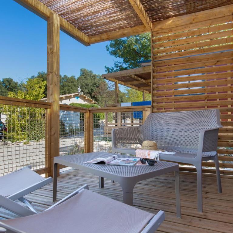 Camping La Pinède - Chalet Familial 2 Chambres - 2