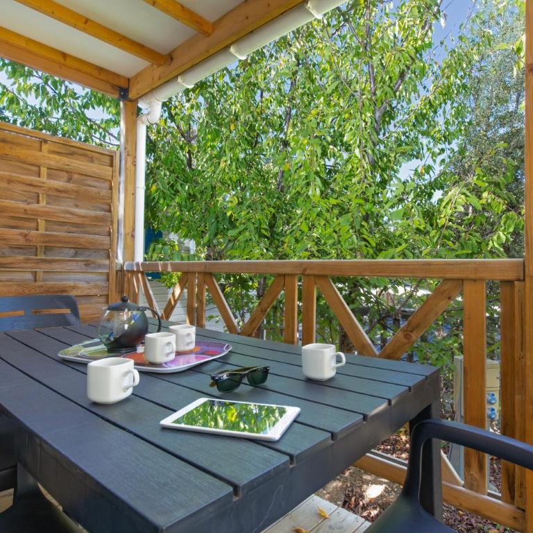 Camping La Pinède - Chalet 2 Chambres - 2