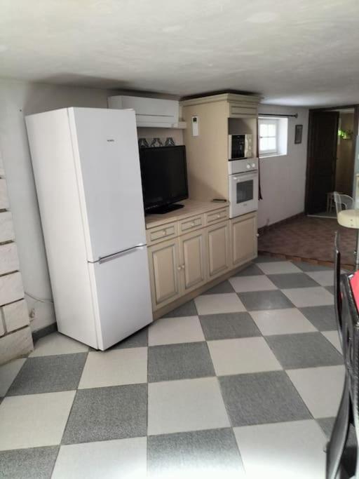 Charmant appart avec jardin - Maison 1 Chambre - 13