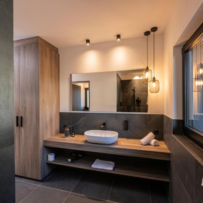 Montanaris Apartments - Deluxe Apartment - 1
