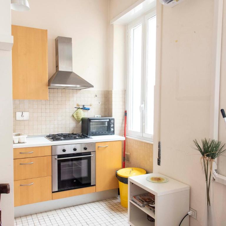 Here's a new Laura's place - close to San Pietro - Appartamento - 58
