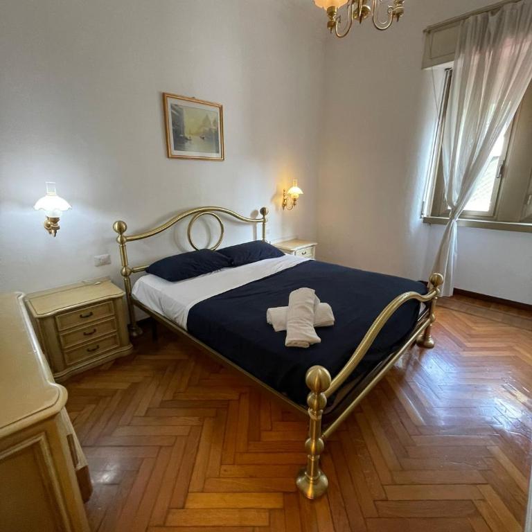 Hostel Corner 32 - Double Room with Shared Bathroom - 1