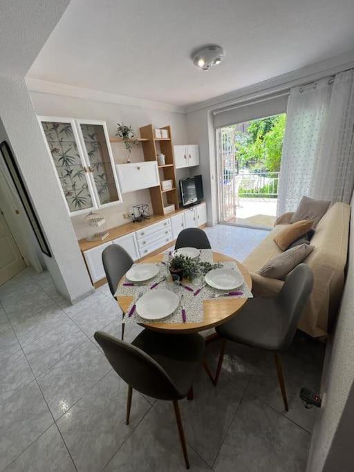 2ª línea playa · Terraza enorme · Piscina y garaje - Apartamento - 17