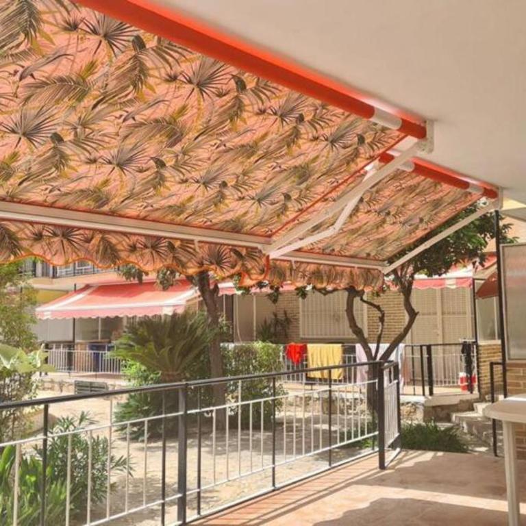 2ª línea playa · Terraza enorme · Piscina y garaje - Apartamento - 18