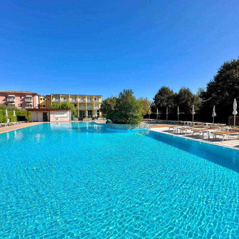 Hotel Bella Lazise - Camera Familiare Deluxe con Terrazza - 3