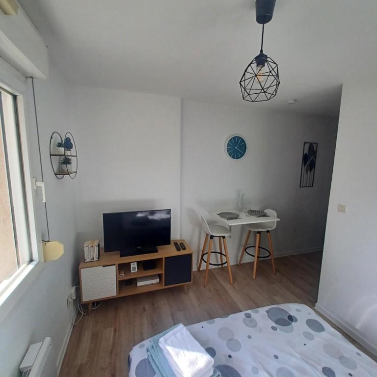 Appartement 2 personnes Lyon Sans Souci - One-Bedroom Apartment - 6