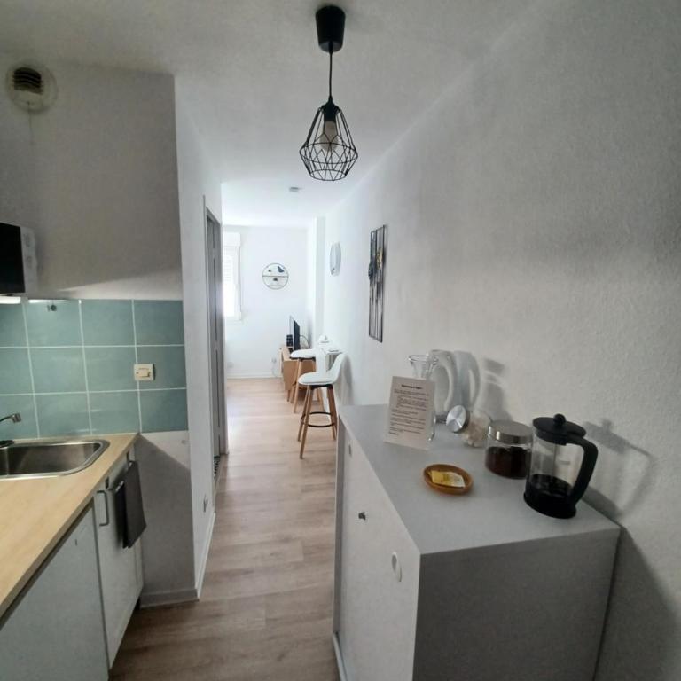 Appartement 2 personnes Lyon Sans Souci - One-Bedroom Apartment - 7