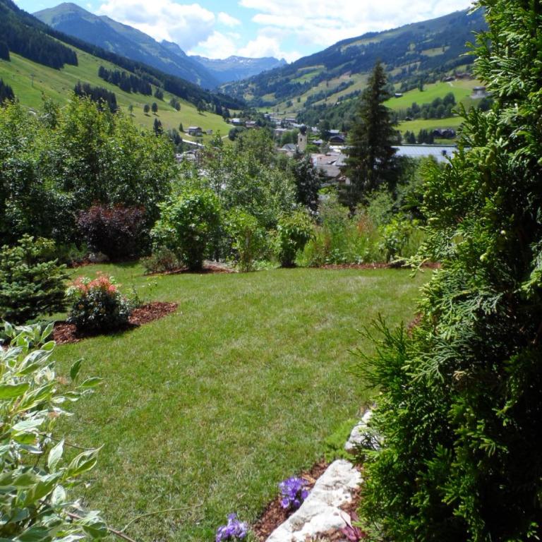 Appartementhaus Casamarai - Joker card included in summer - Deluxe Four-Bedroom Apartment with Terrace and Garden - 30