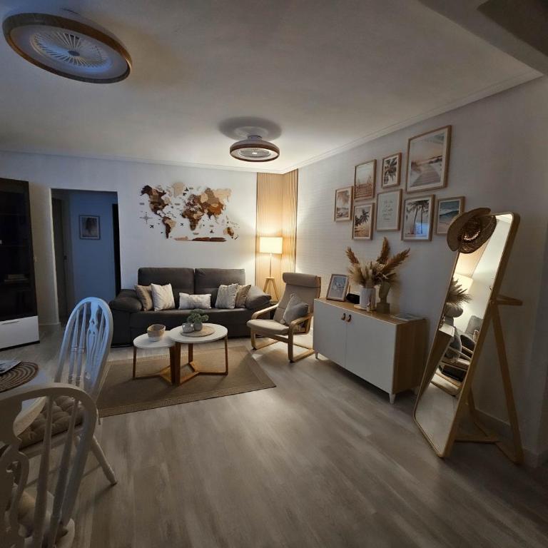 Casa Dorsya - near the beach, Torrevieja, Spain - Two-Bedroom Apartment - 9