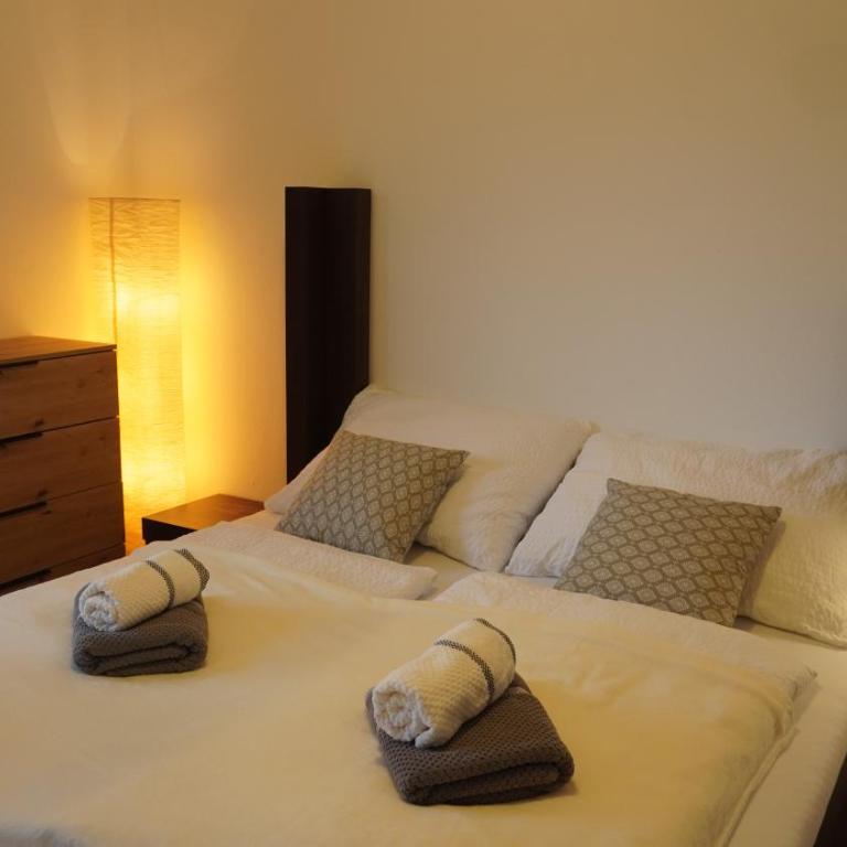 100 qm Apartment 1 - near highway - Apartamento de 2 dormitorios - 38