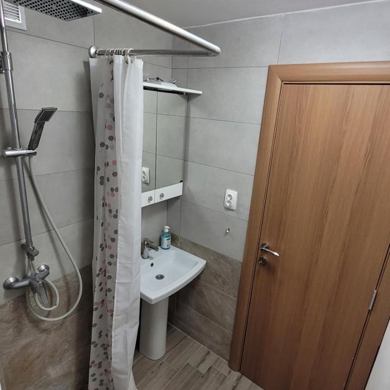 Apartment Old Olive - Two-Bedroom Apartment - 8