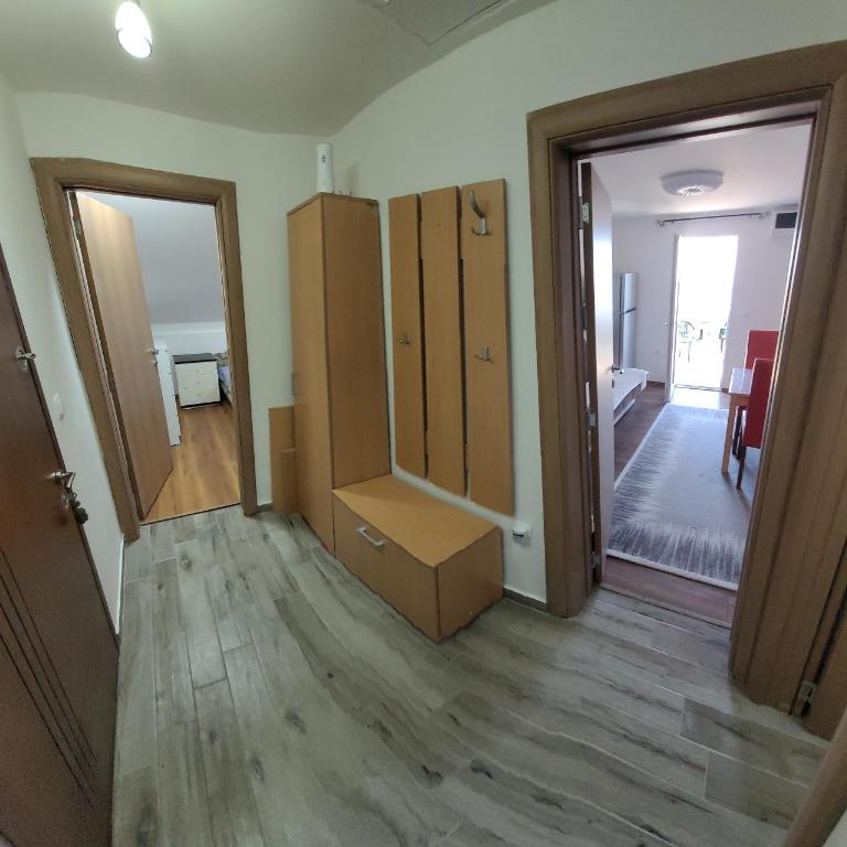 Apartment Old Olive - Two-Bedroom Apartment - 13