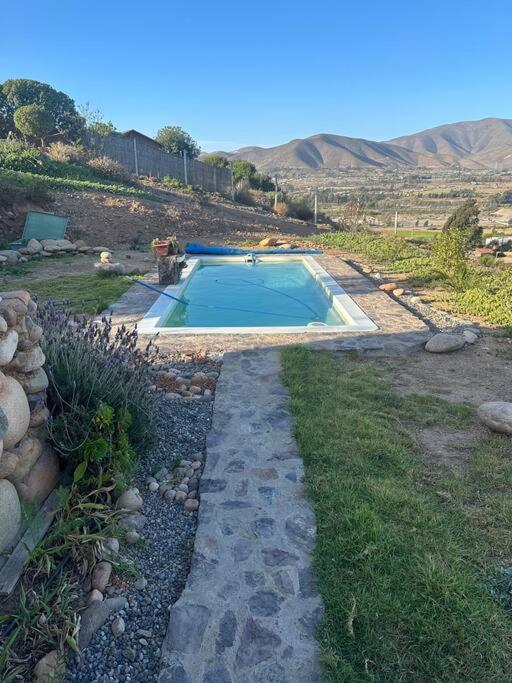 Cabaña, quincho, piscina y hermosas estrellas La Serena Algarrobito - Two-Bedroom House - 12