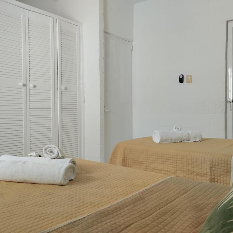 Casa Palmita - Quadruple Room with Shared Bathroom - 5