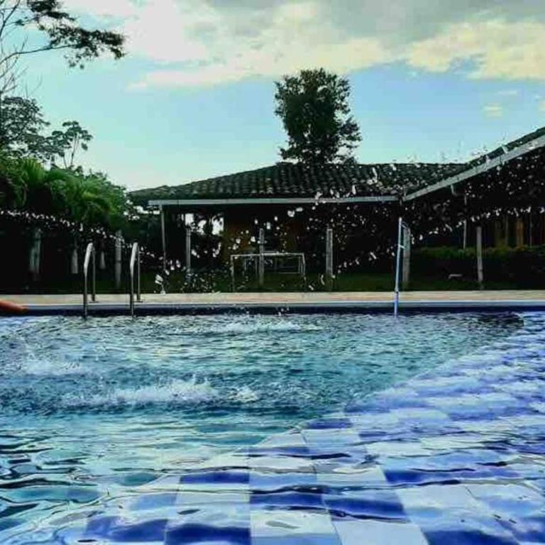 Finca cafetera para tu descanso-Finlandia Quindio - Casa de 4 dormitorios - 8