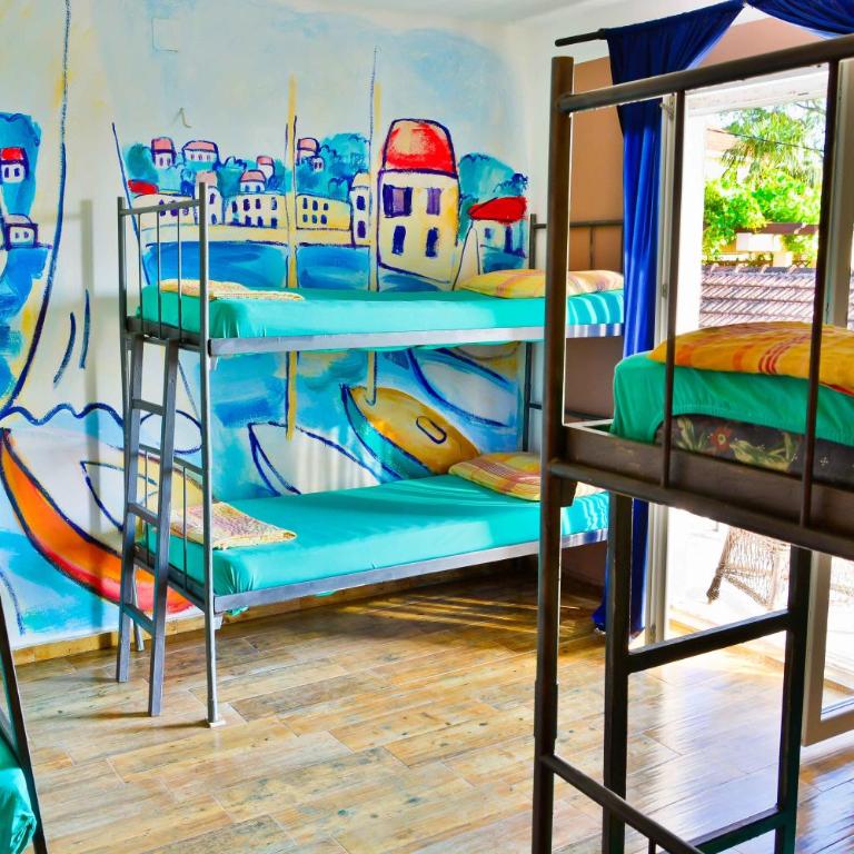 Hostel Anton - Krevet za Jednu Osobu u Šestokrevetnoj Spavaonici - 3