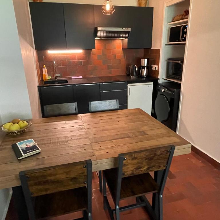 Résidence Bois du Bouchet, appartement vue montagne, calme, parking gratuit, proche centre - Appartement 1 Chambre - 4