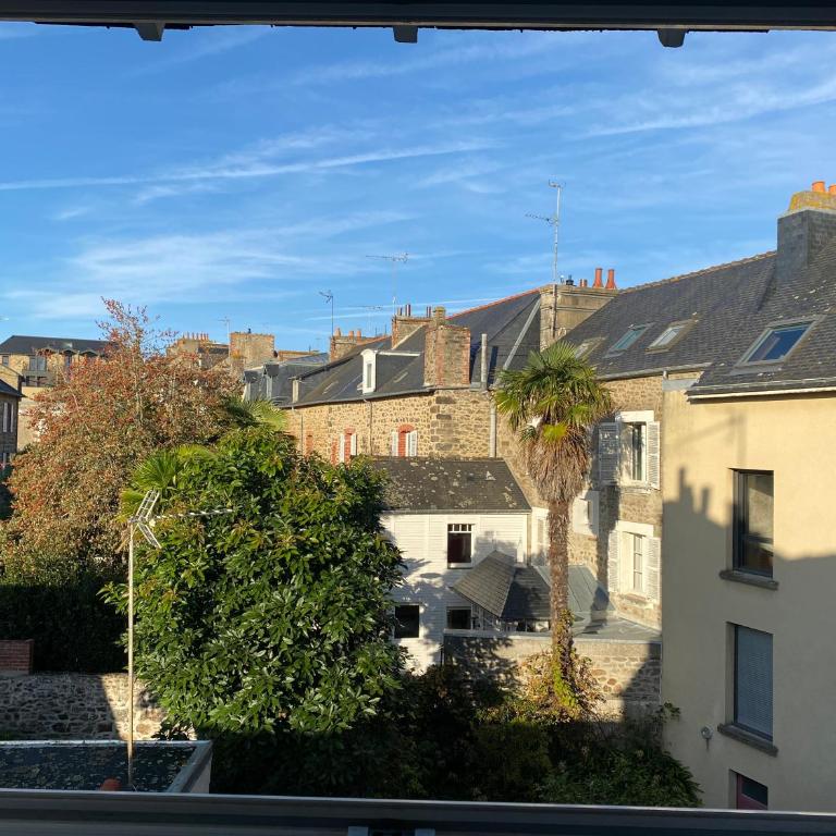 T2 - T3 Vue exceptionnelle - Centre ville de Dinard - Apartment mit 2 Schlafzimmern - 17