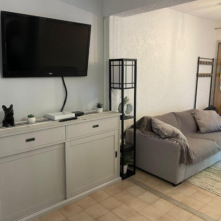 Appartement T2 46m2 avec grande terrasse - Two-Bedroom Apartment - 10