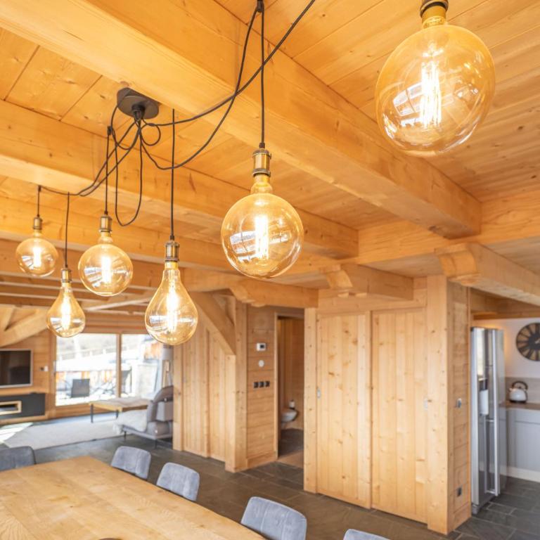 Alpe d'Huez Houses - Chalet Gustave - Beau chalet 4 chambres 50m piste Huez Express - Chalet Supérieur - 5