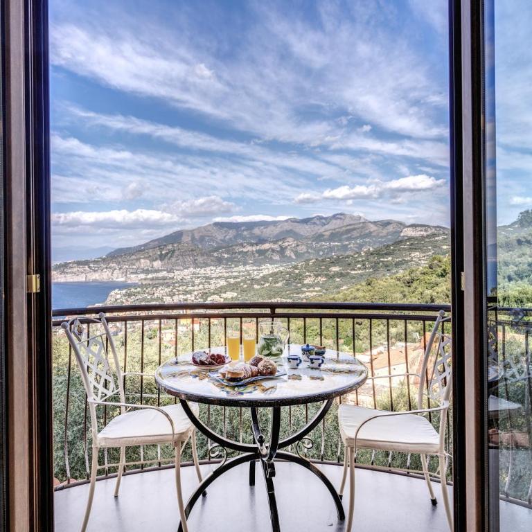 Villa Caruso with Private Pool - Villa with Sea View - 2