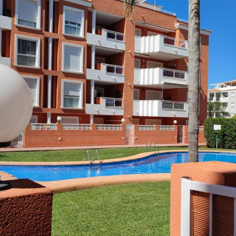 Apartamento planta baja con piscina - Apartamento de 2 dormitorios - 3