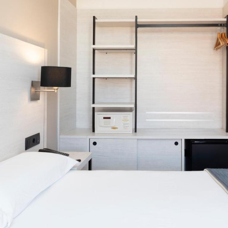 Porcel Ganivet - Double or Twin Room - 1
